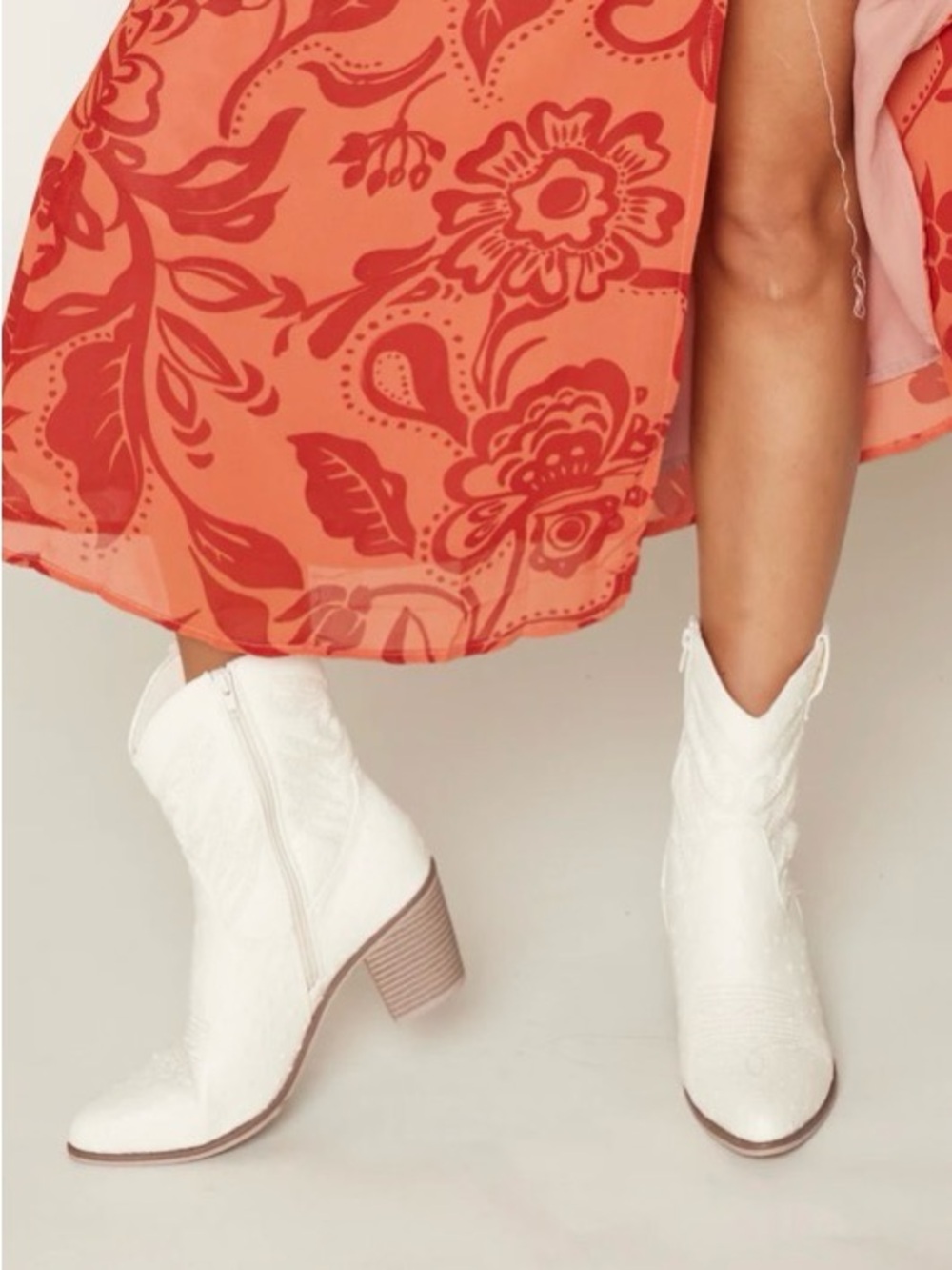 Pierre Dumas White Western-Inspired Ankle Booties